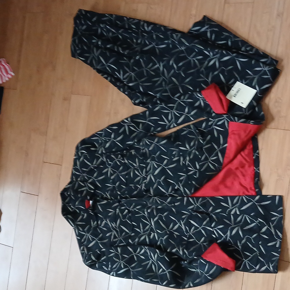 Dana Buchman 2 pc suiting